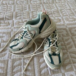 New Balance 530 x Calia Carrie Underwood running sneakers 7.5